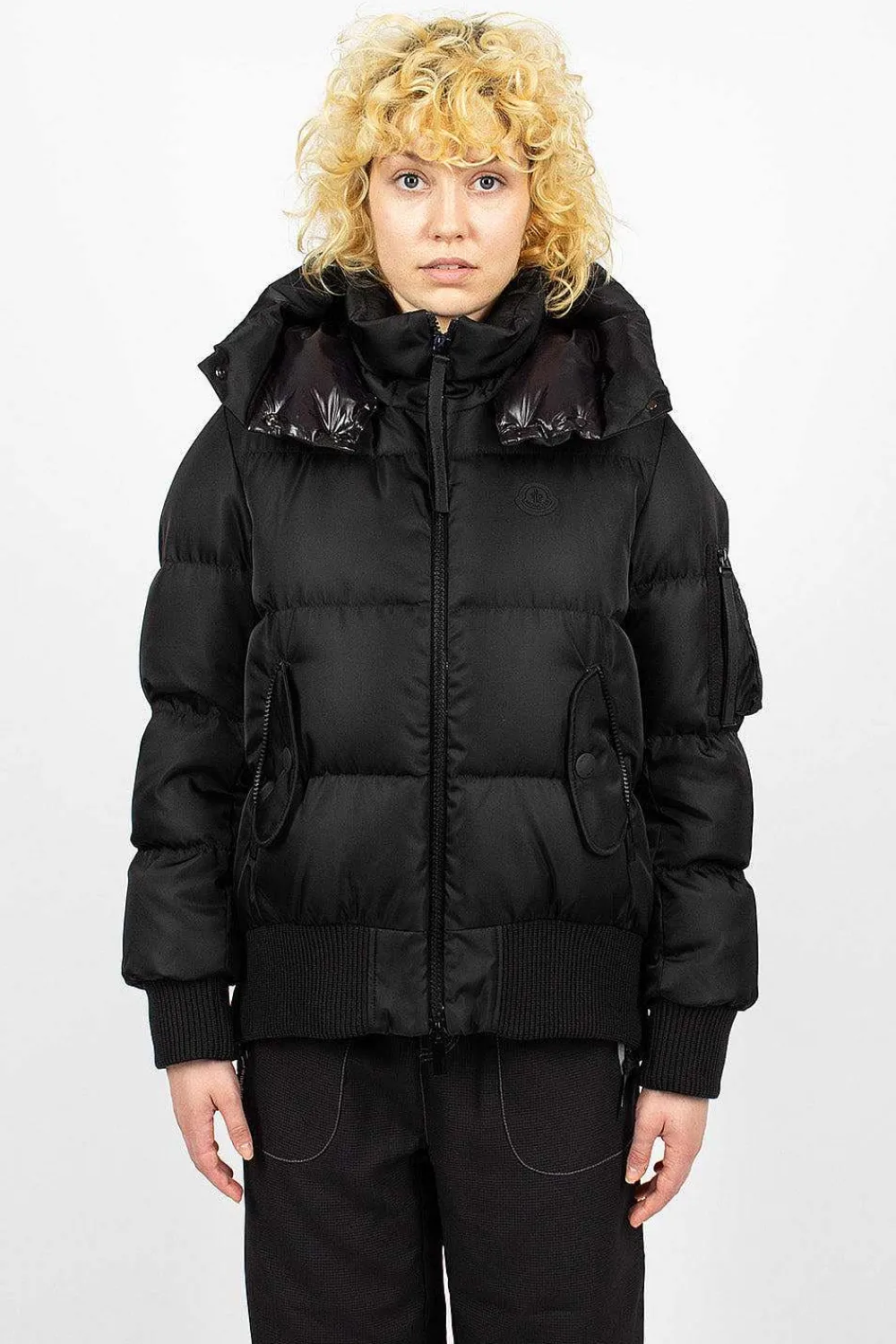 Moncler Autun Puffer Jacket Black| Outerwear