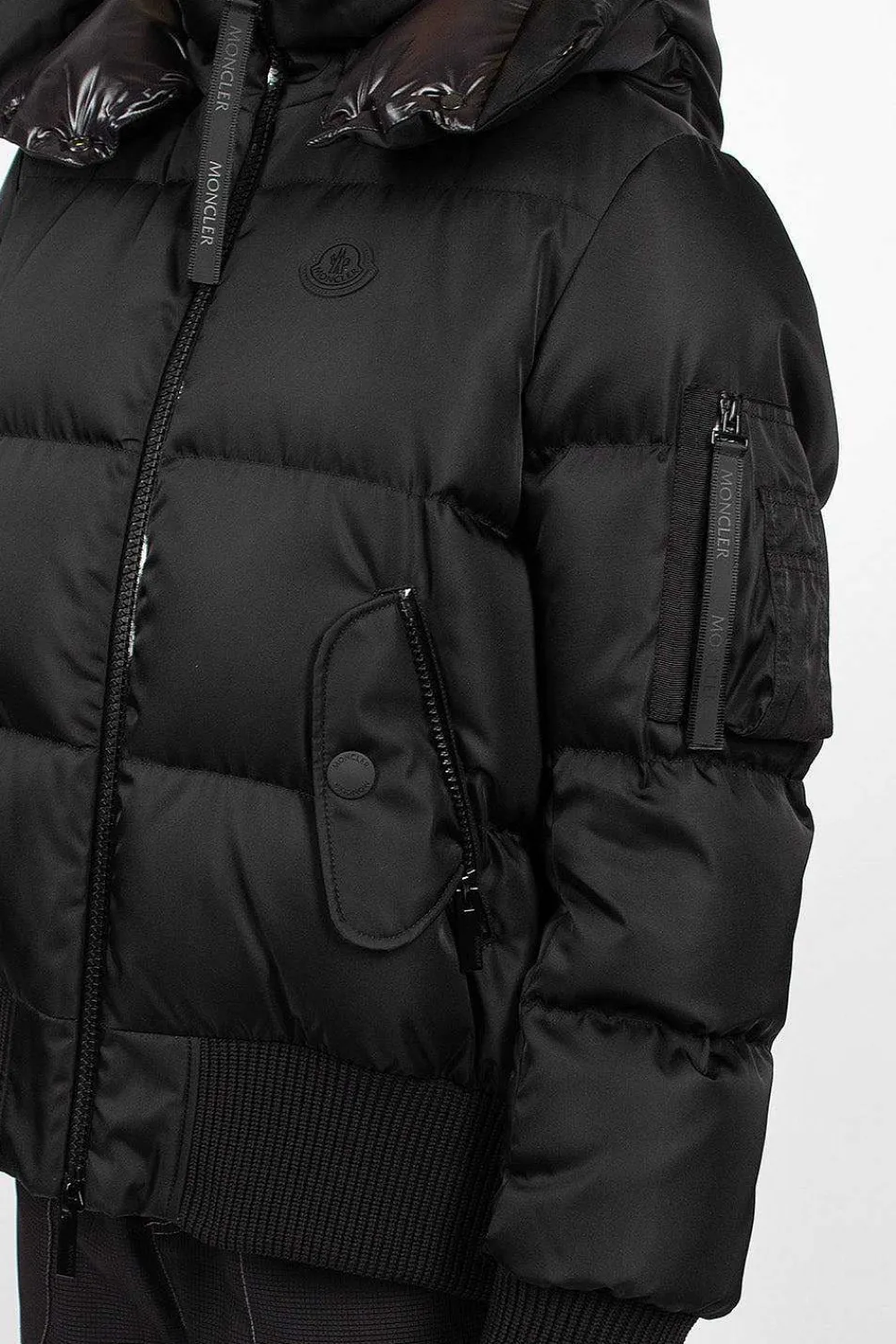 Moncler Autun Puffer Jacket Black| Outerwear