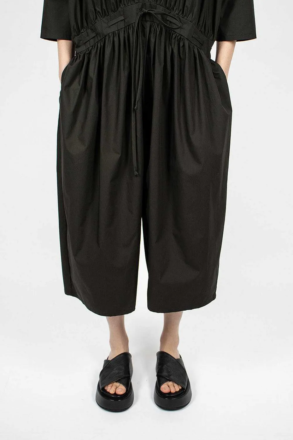 Black Crane Balloon Jumpsuit Shadow| Trousers