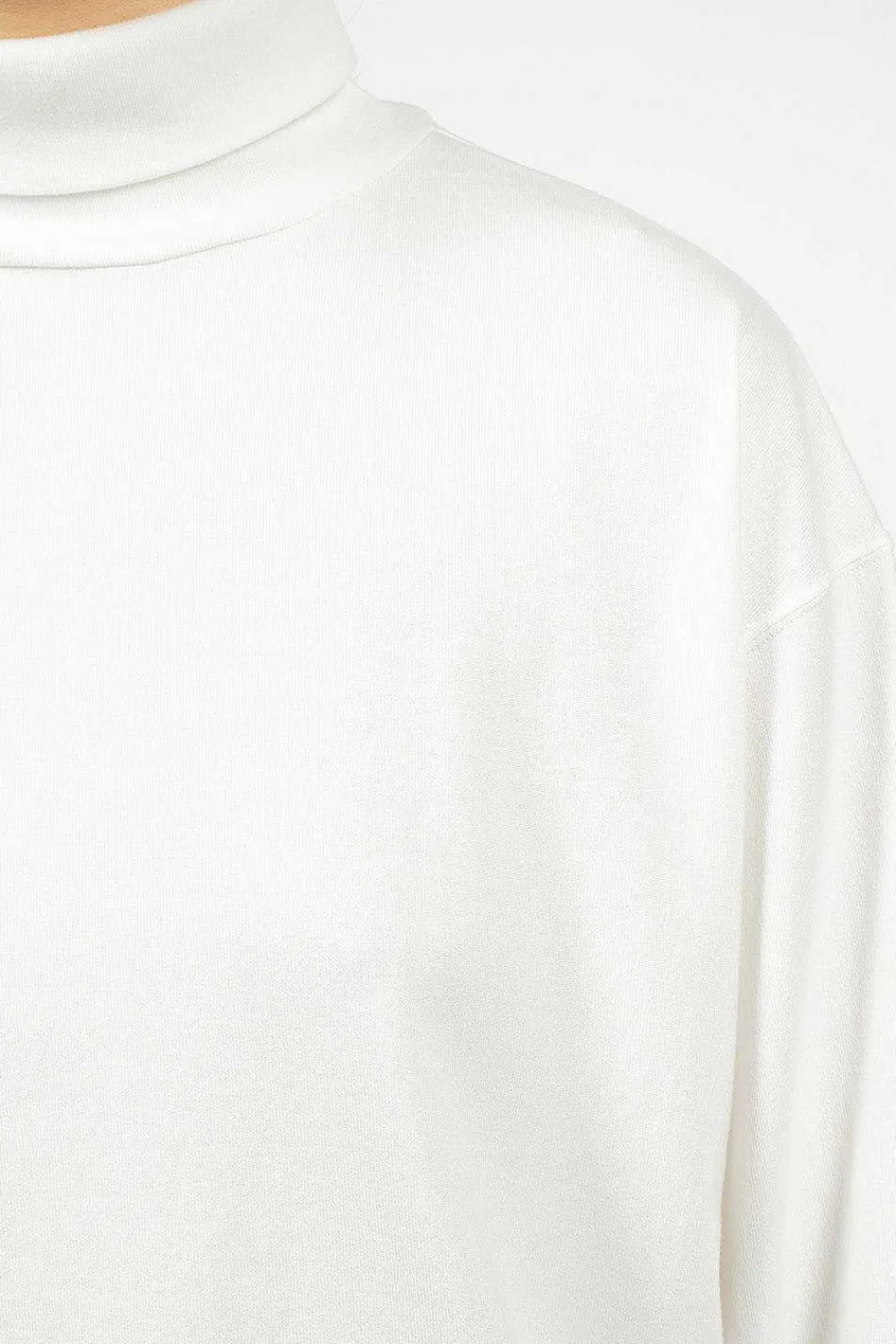 Toujours Big Pullover Turtleneck White| Tops