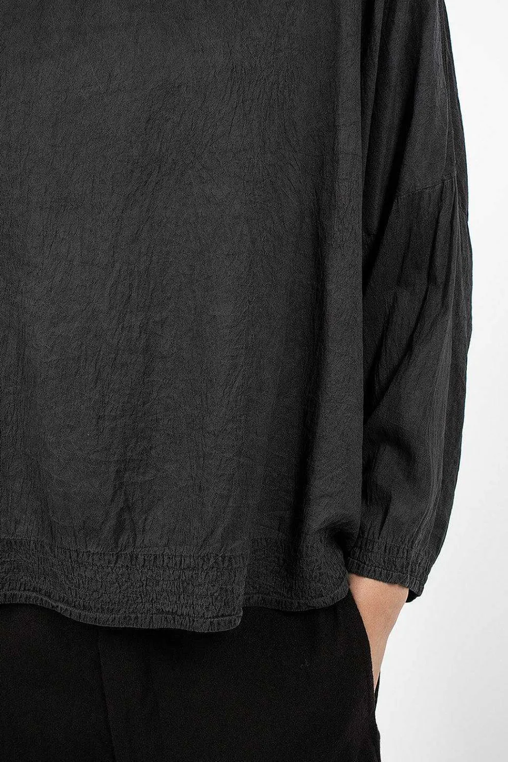 Chez Vidalenc Carre Top Short Black| Tops