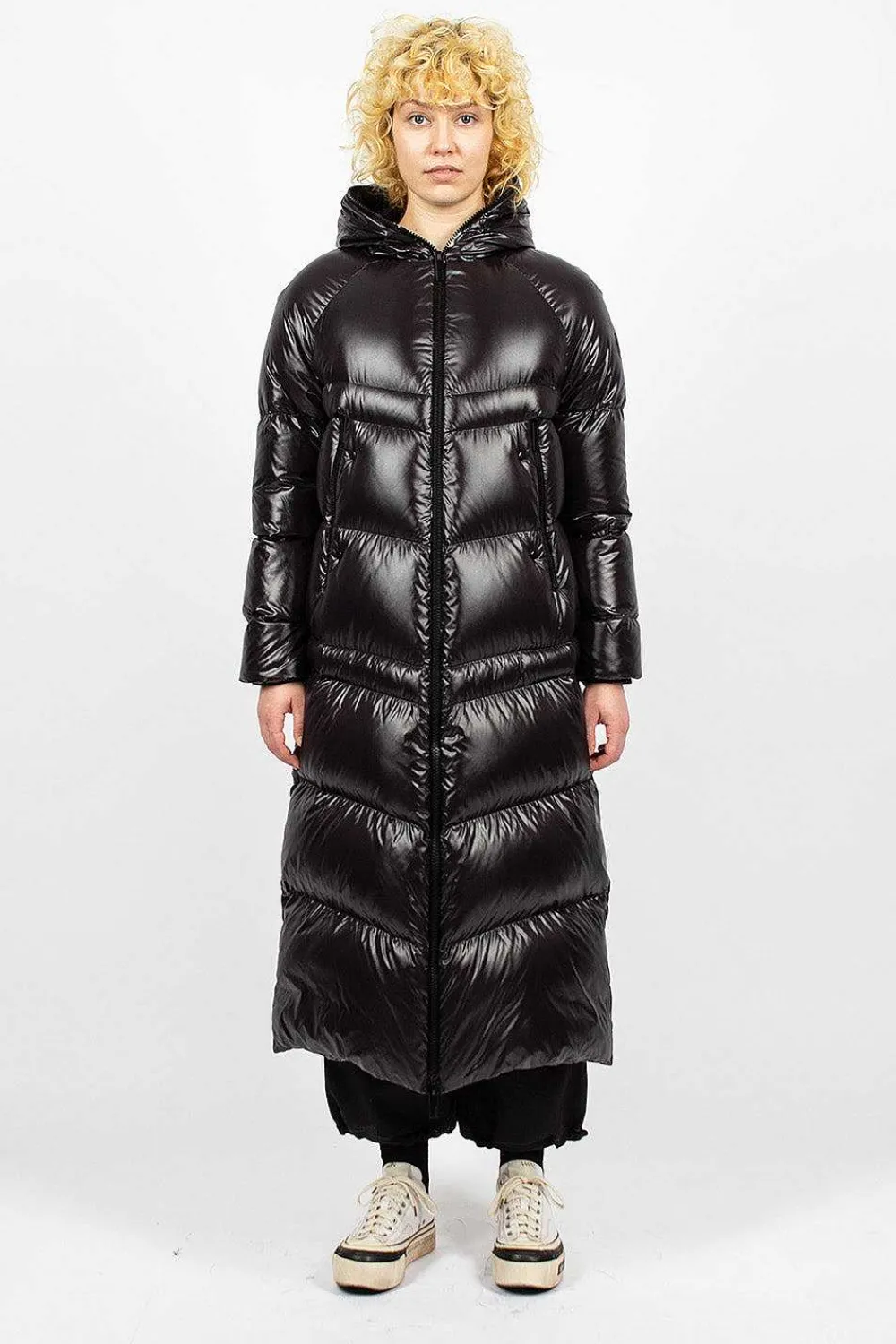 Moncler Chanon Down Coat Black| Outerwear