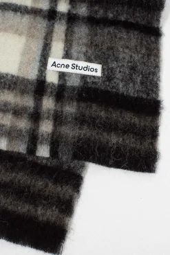Acne Studios Checked Alpaca Scarf Black/Grey| Scarves & Gloves