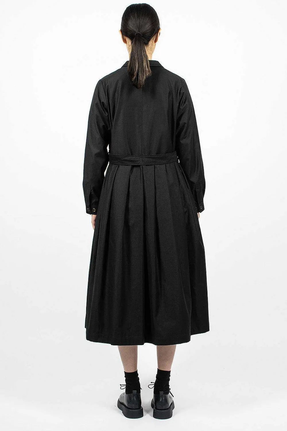 École de Curiosités Dina Coat Black| Dresses