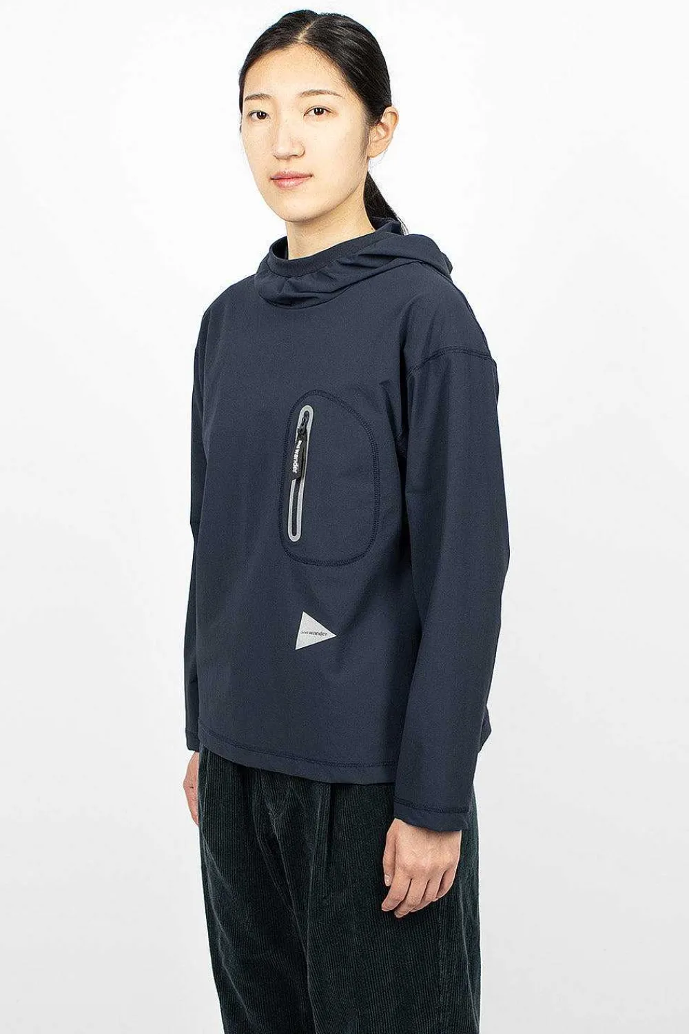and wander Hybrid Pocket Hoodie Navy| Tops