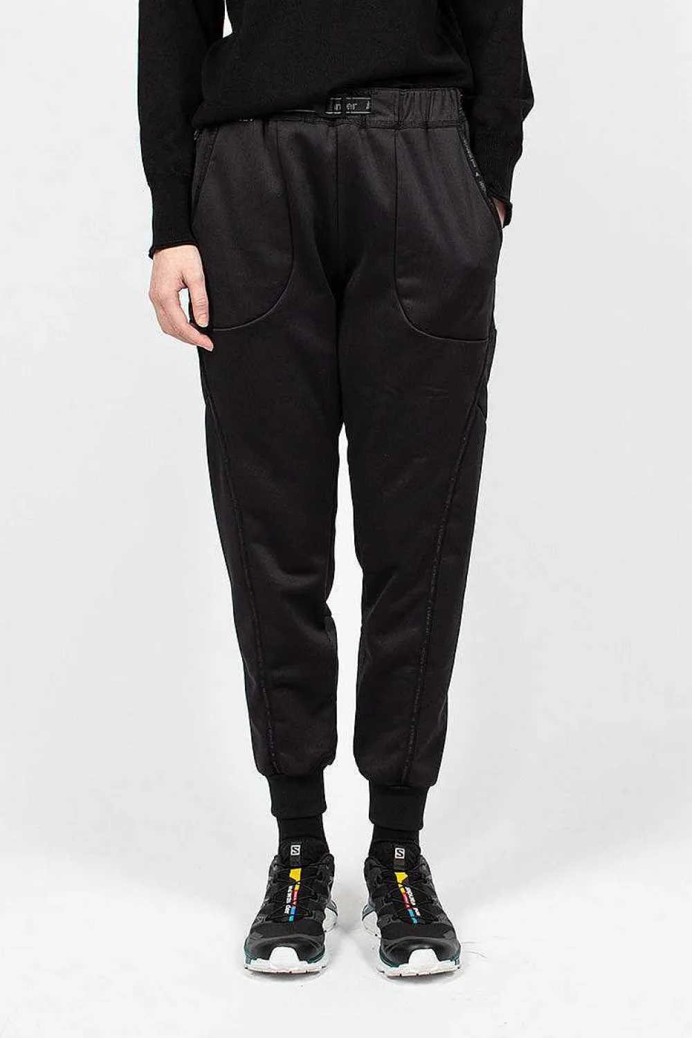 and wander Light Fleece Pant Black| Trousers
