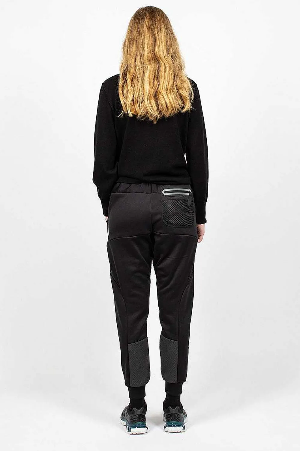 and wander Light Fleece Pant Black| Trousers