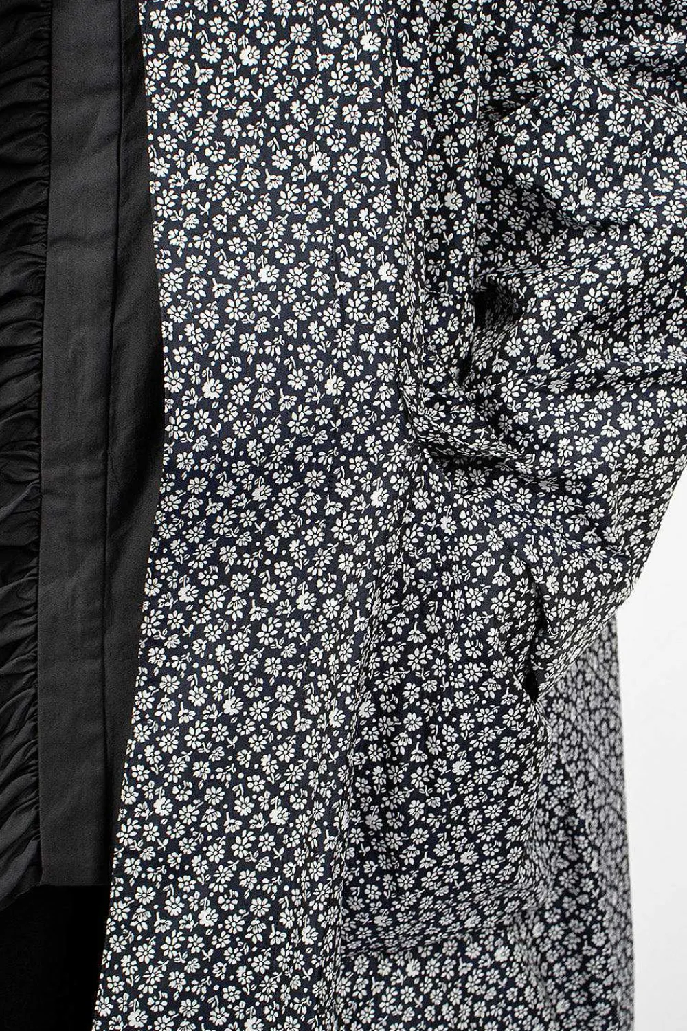 Toujours Mods Coat Navy Flower| Outerwear