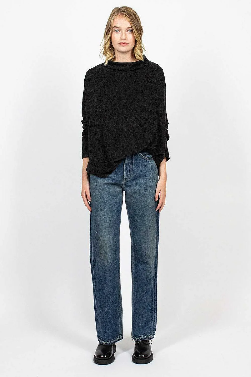 Chimala Mp03B Straight Cut Jean Medium Distress| Trousers