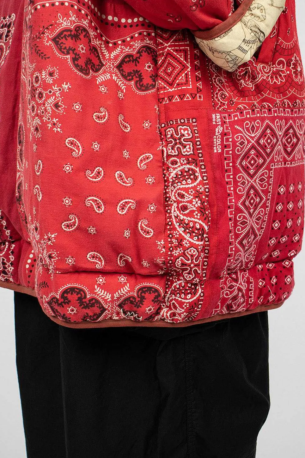 VISVIM Reversible Liner Coat Bandana Red| Bandanas