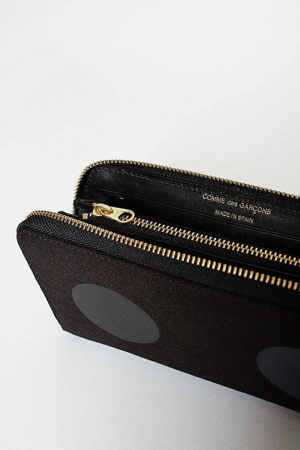 Comme des Garçons Wallets Sa0111Rd Classic Compartment Purse Black Dot| Wallets