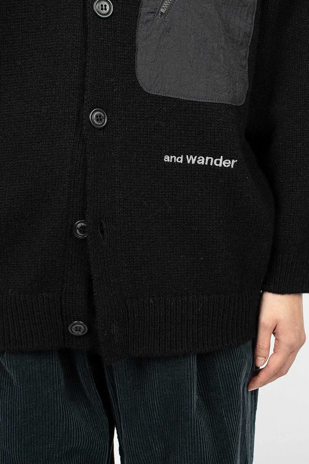 and wander Shetland Wool Cardigan Black| Knitwear