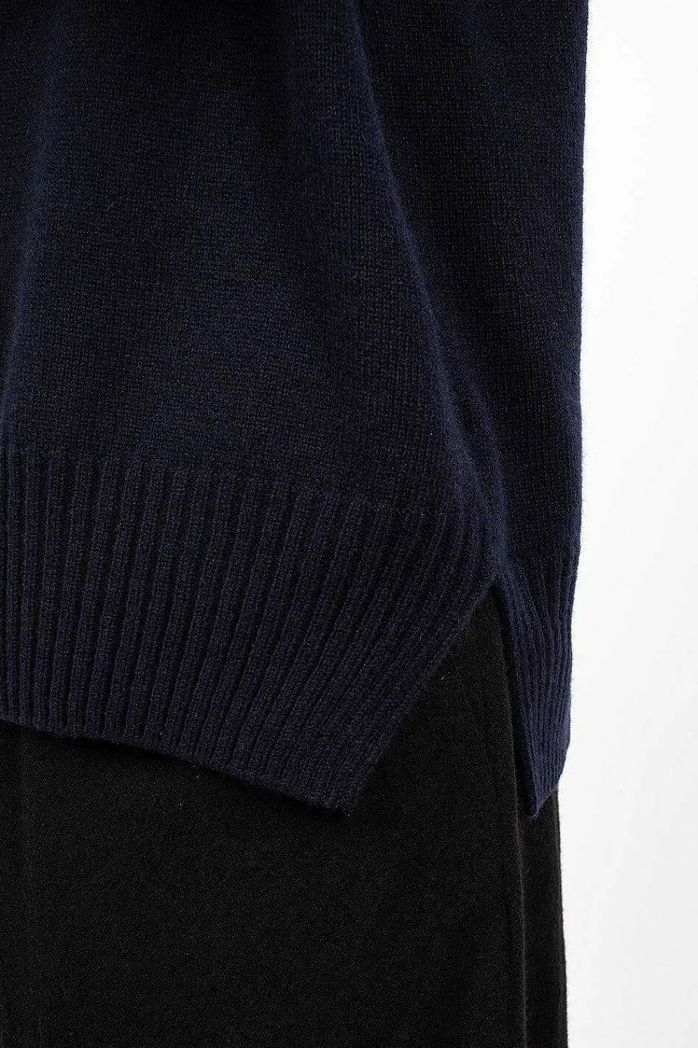 Toujours Side Slit Pullover Turtleneck Navy| Knitwear