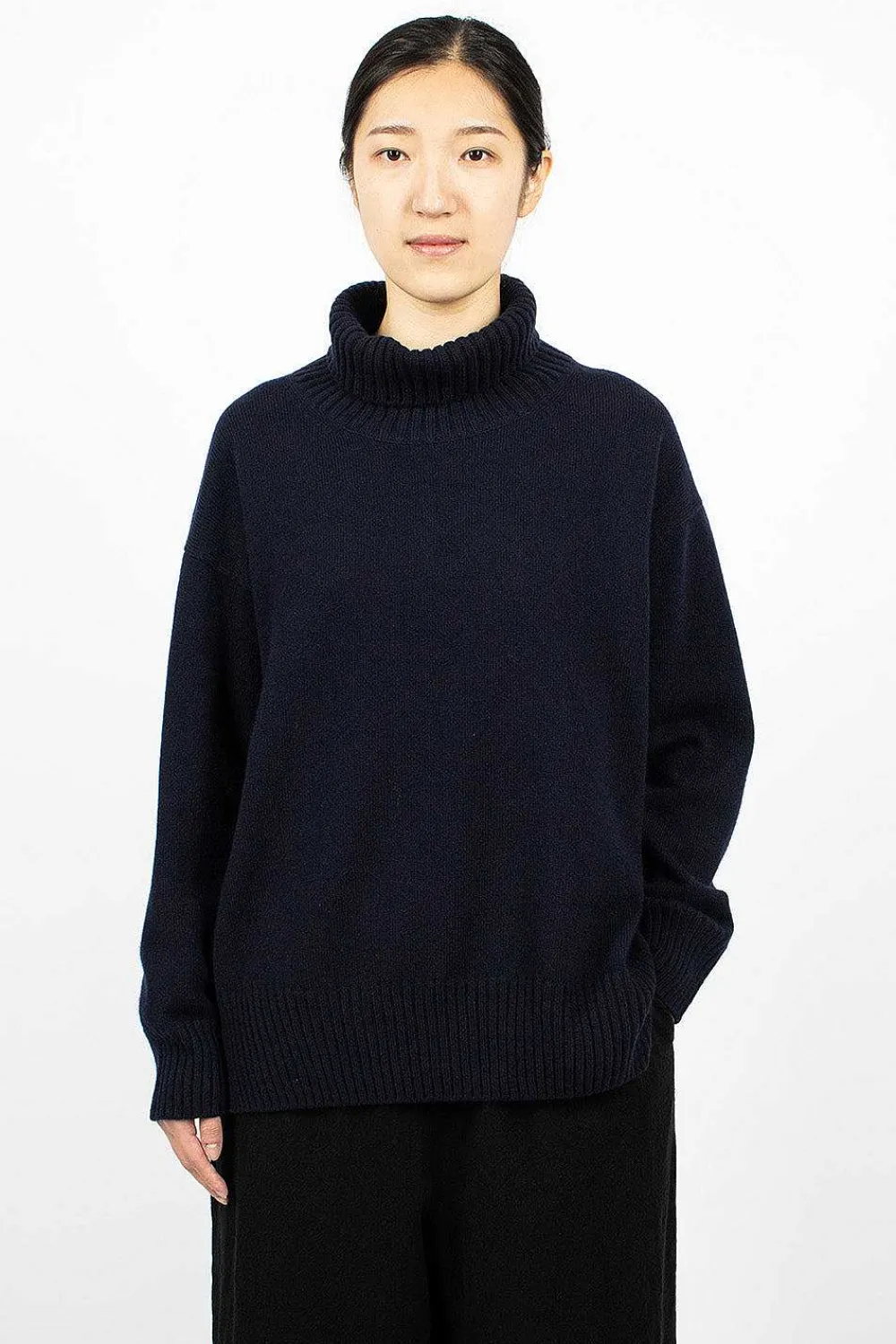 Toujours Side Slit Pullover Turtleneck Navy| Knitwear