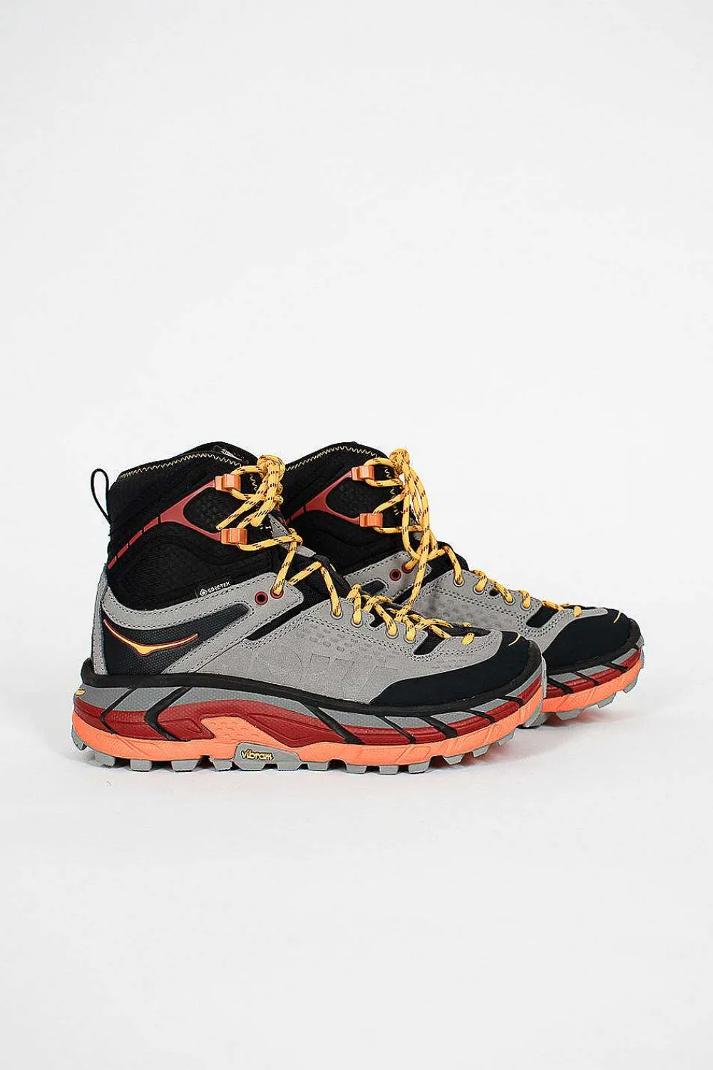 Hoka One One Tor Ultra Hi Black/Chili Pepper| Sneakers