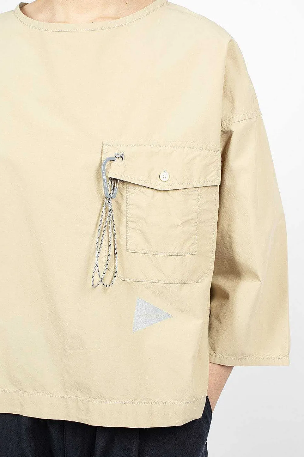 and wander Typewriter Pullover Beige| Tops
