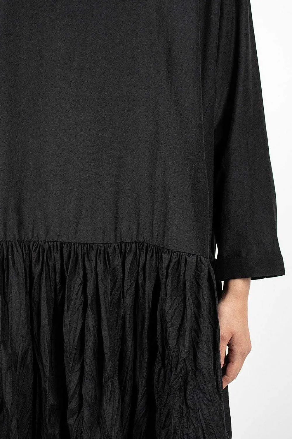 École de Curiosités Vanessa Dress Black| Dresses